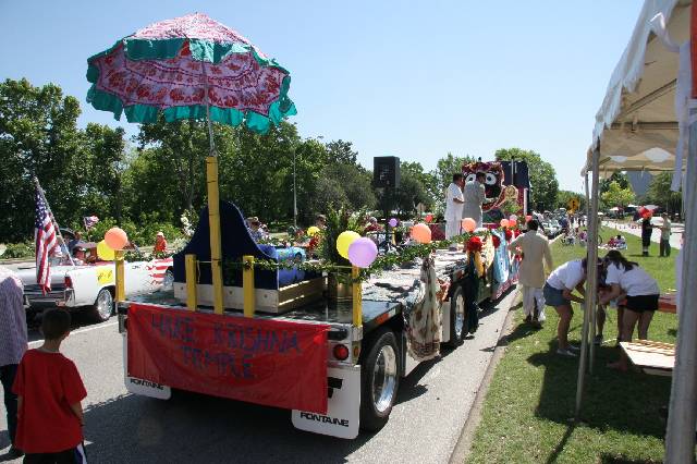2006_ArtCar_3_Parade 088 